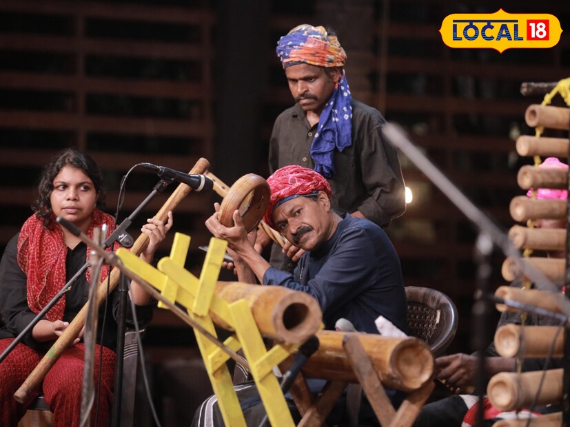  കേരളത്തിലെ ഒരു പരമ്പരാഗത സംഗീത രൂപമാണ് മുള സംഗീതം. ഫോക് ഫെസ്റ്റിൻ്റെ ഭാഗമായി മൂന്നാം ദിവസം പ്രശസ്ത നാടൻ പാട്ട് കലാകാരൻ കടമ്പനാട് ജയചന്ദ്രനും സംഘവും അവതരിപ്പിച്ച മുള സംഗീതം കാണികൾക്ക് വേറിട്ട ഒരനുഭവം സമ്മാനിച്ചു.
