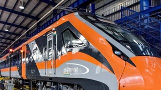 വന്ദേഭാരത് ട്രെയിൻ