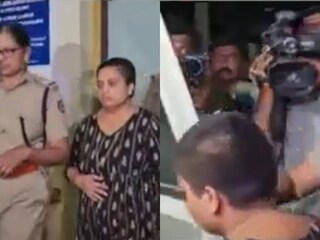 കുട്ടിയുടെ അമ്മയുമായി പോലീസ് 