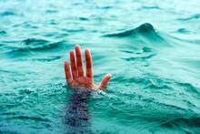 പാലക്കാട്  മന്ത്രവാദ ക്രിയകള്‍ക്കിടെ പുഴയിലിറങ്ങിയ മന്ത്രവാദിയും യുവാവും  മുങ്ങിമരിച്ചു