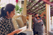 Navya Nair | നവ്യയെ ഇത്രയുമങ്ങ് ചേർത്തുനിർത്തുന്ന ആത്മബന്ധം, പിന്നെ കയ്യിലൊരു പുസ്തകവും