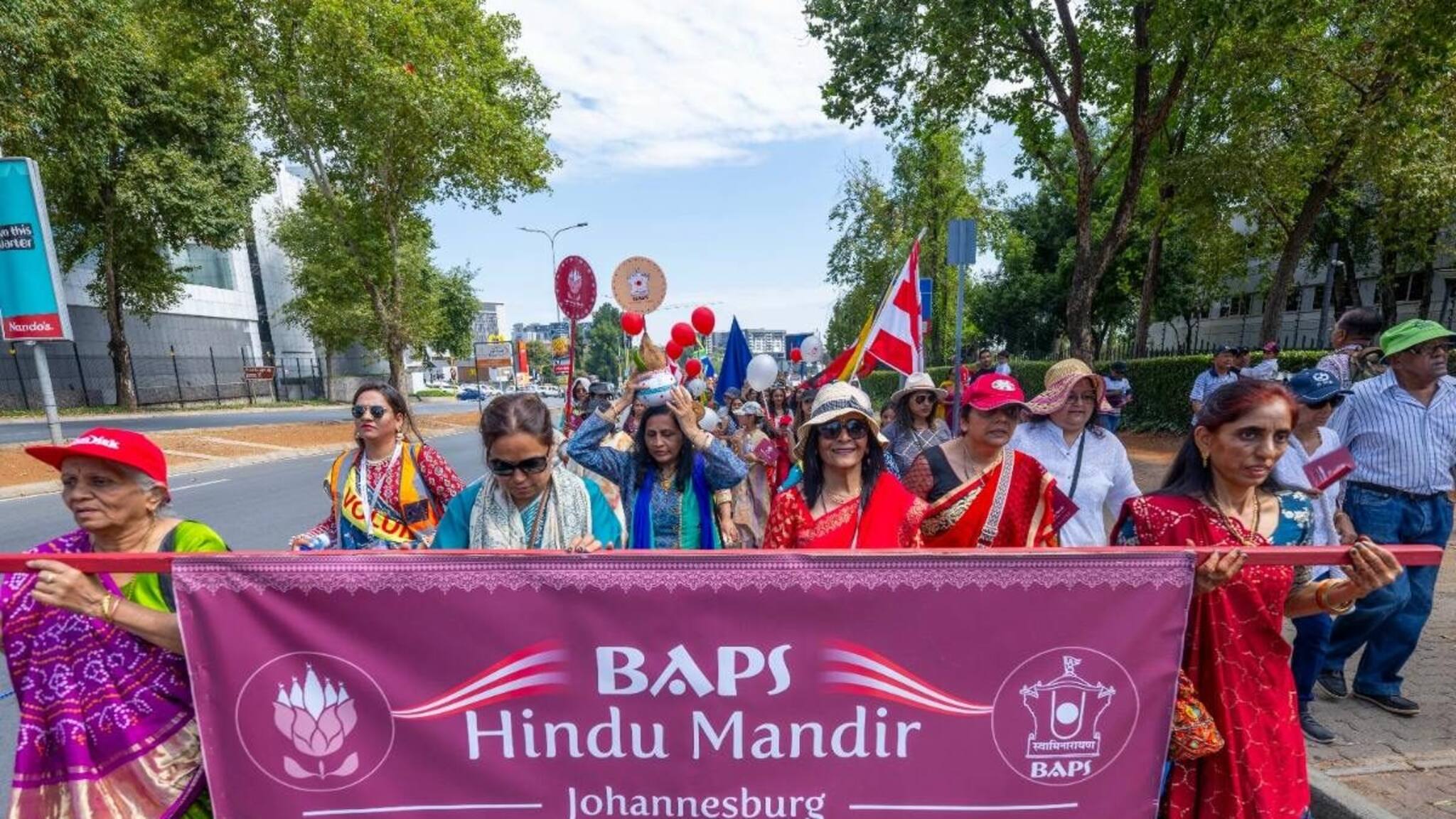ദക്ഷിണാര്‍ദ്ധ ഗോളത്തിലെ ഏറ്റവും വലിയ ഹിന്ദു ക്ഷേത്രം ദക്ഷിണാഫ്രിക്കയിലെ ജോഹന്നാസ്ബര്‍ഗില്‍ ഉദ്ഘാടനം ചെയ്തു