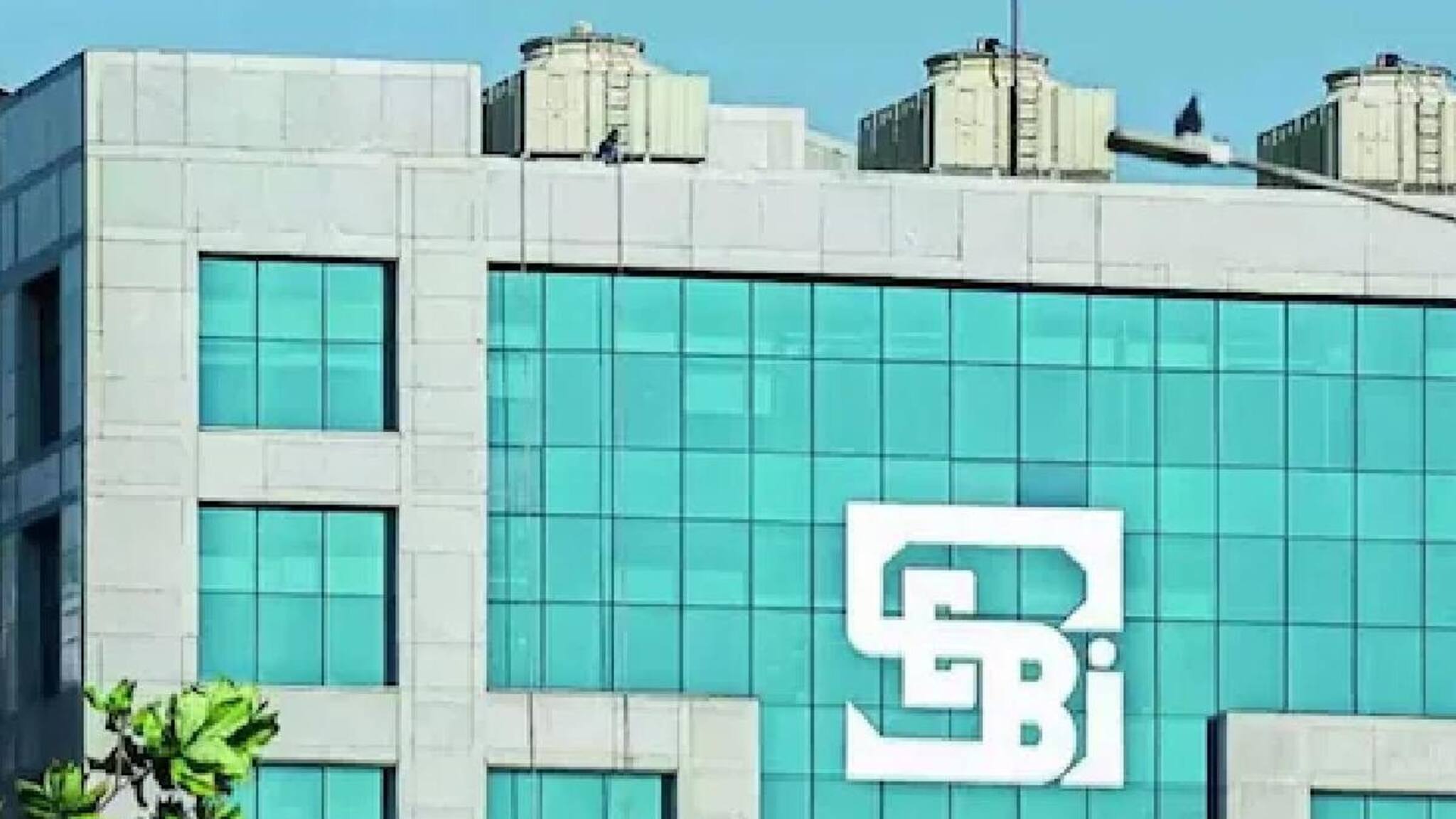 ഓഹരി വിപണിയിൽ ഫിൻഫ്ലുവൻസർ അസ്മിത പട്ടേലുൾപ്പടെ 6 പേർക്ക് സെബി വിലക്ക്; 53 കോടി രൂപയുടെ സ്വത്ത് കണ്ടുകെട്ടി