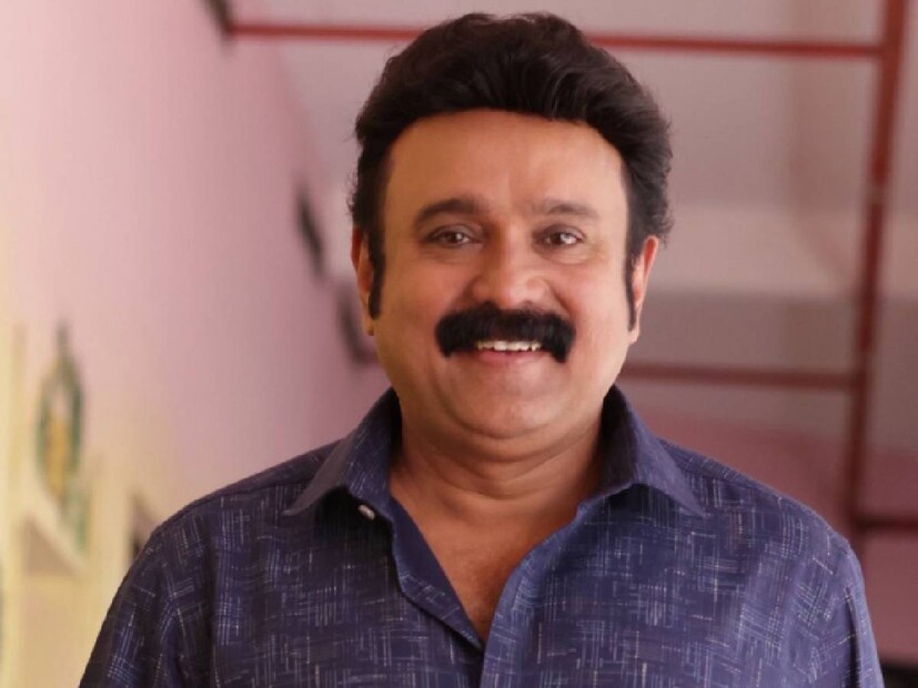 സുധീഷ്, ധന്യ ദമ്പതികൾക്ക് രണ്ടു മക്കൾ. രുദ്രാക്ഷ് സിനിമയിൽ അഭിനയിക്കുമ്പോൾ, അക്കാലത്തു പ്രത്യക്ഷപ്പെട്ട അഭിമുഖങ്ങളിൽ കുഞ്ഞനുജൻ അമ്മയുടെ കയ്യിലിരിക്കുന്ന കുഞ്ഞാണ്. വർഷങ്ങൾക്ക് ശേഷം ഇരുവരും ഒന്നിച്ചു വരുമ്പോൾ ചേട്ടനും അനിയനും ഒന്നിച്ചു നിൽക്കുന്നത് കാണാനുള്ള അവസരം കൂടിയായി. മൂത്ത മകൻ ക്യാമറകൾ നോക്കി താൻ വിദ്യാർത്ഥിയാണ് എന്ന് പറയുന്നുവെങ്കിലും, അനുജൻ ക്യാമറകൾ കാണുമ്പോൾ, അച്ഛന്റെ പിറകിൽ ഒളിക്കുന്ന കുട്ടിയായി മാറുന്നു 
