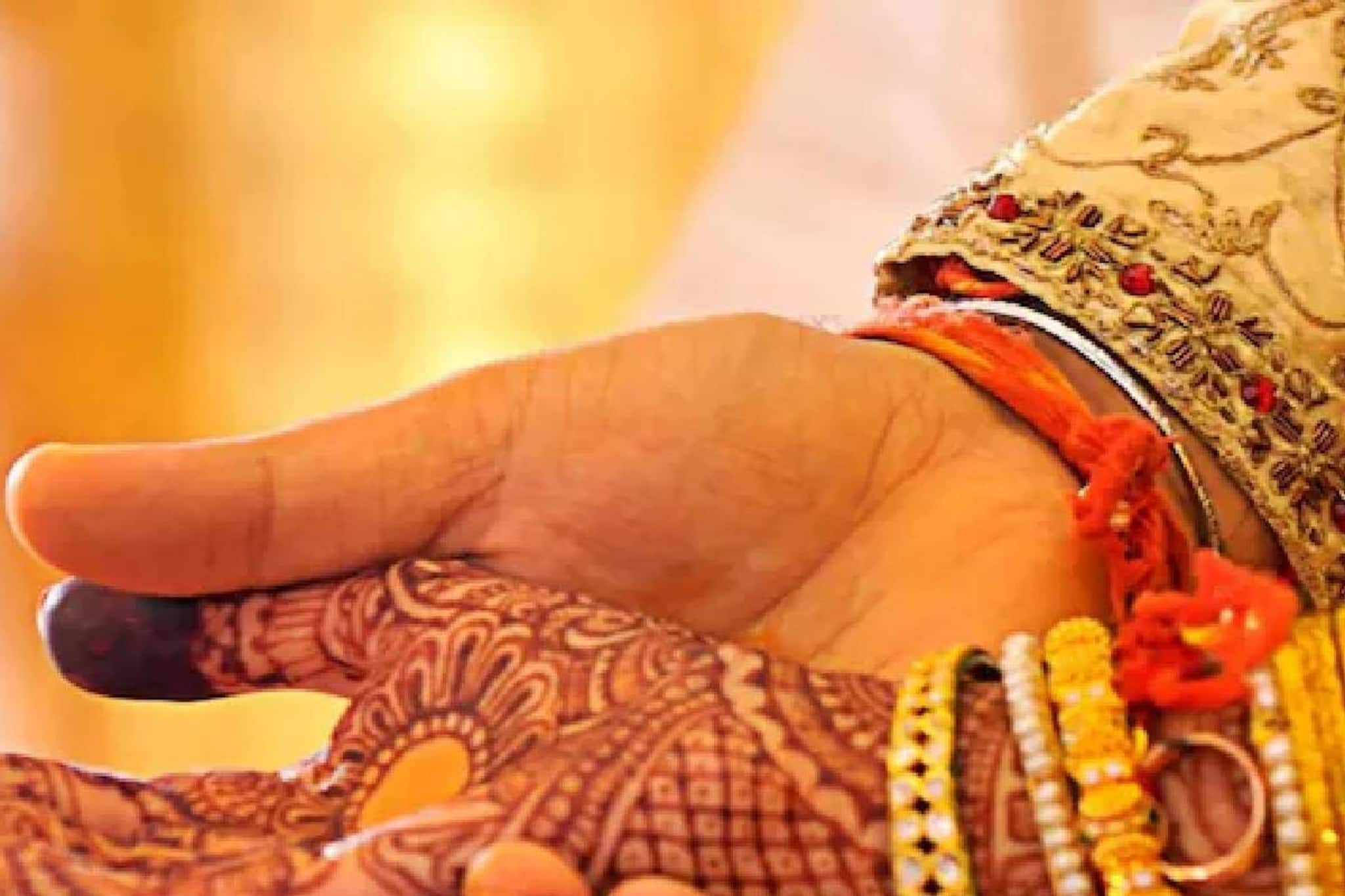 വിവാഹം കഴിഞ്ഞ് രണ്ടാം ദിനം നവവധു പ്രസവിച്ചു; കുഞ്ഞ് തന്റേതല്ലെന്ന് വരന്‍