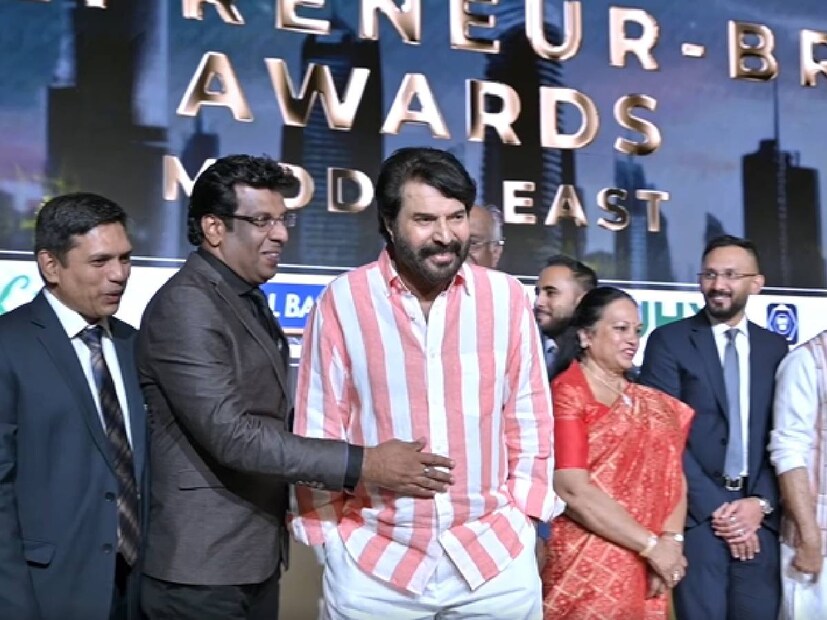 എങ്കിലിതാ അത്യന്തം ഊർജസ്വലനായ മമ്മൂട്ടിയെ കാണുക. ഇദ്ദേഹം ഒന്നരമാസത്തോളമായി ചികിത്സയിലാണ് എന്നായിരുന്നു പ്രചരിച്ച കാര്യം. ട്വിറ്റർ അഥവാ എക്സ് പ്ലാറ്റ്‌ഫോമിൽ ഒരാൾ ചെയ്ത പോസ്റ്റിലൂടെയാണ് മമ്മൂട്ടിക്ക് കാൻസർ എന്ന വിവരം ചൂടുപിടിച്ചത്. മഹേഷ് നാരായണൻ ചിത്രത്തിൽ നിന്നും ഇടവേളയെടുത്തു എന്ന കാര്യമൊഴികെ, മറ്റെല്ലാം അങ്ങനെയല്ല എന്നാണ് അദ്ദേഹത്തിന്റെ ഭാഗത്തു നിന്നുള്ള വിശദീകരണം. ഈ കാണുന്ന ചടങ്ങു നടന്നിട്ടു അധികകാലം ആകുന്നില്ല. 38 വർഷം മുൻപത്തെ ഒരോർമ്മയുമായി ചേർന്ന് കിടക്കുന്ന പരിപാടിയിലാണ് മമ്മൂട്ടി പങ്കെടുത്തത് (തുടർന്ന് വായിക്കുക)