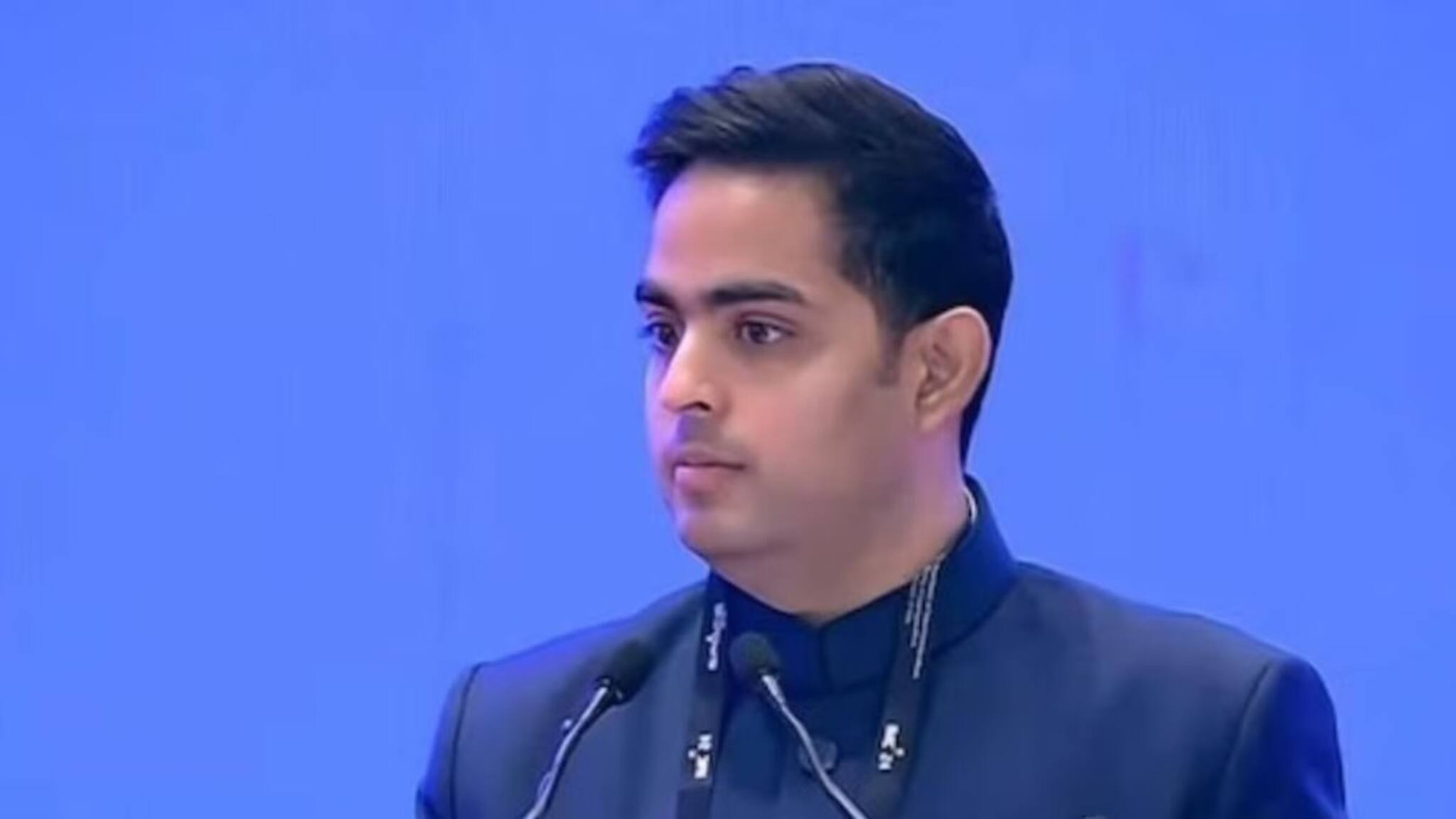 ജിയോബ്രെയിനും ക്ലൗഡ് പിസി ആപ്ലിക്കേഷനും വൈകാതെ പുറത്തിറക്കുമെന്ന് ആകാശ് അംബാനി