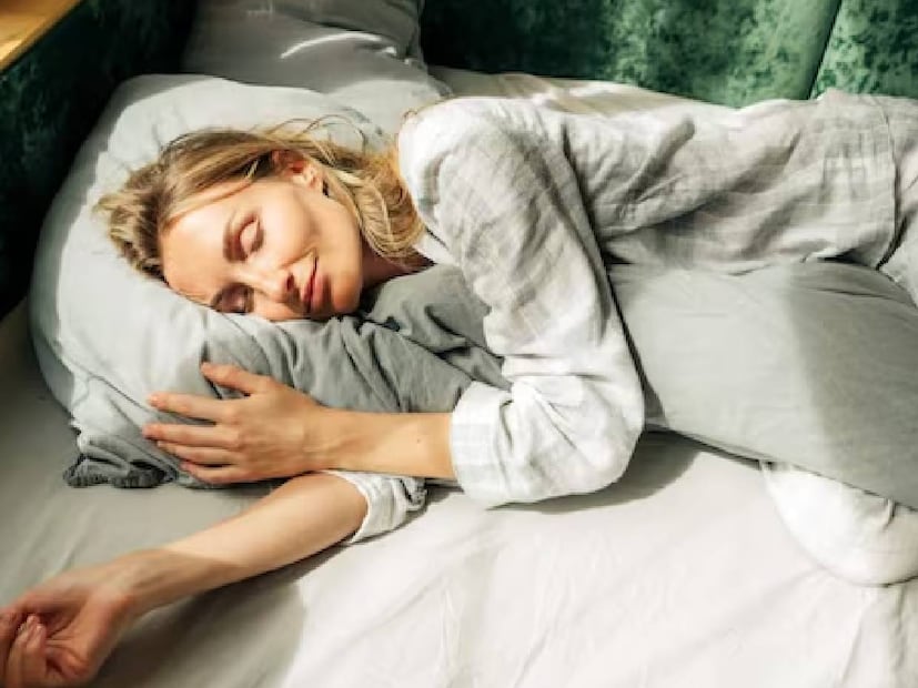 Good sleep help to loss weight naturally, Good sleep, Obesity, weight loss, weight loss tips, weight loss diet, weight loss journey, weight loss video, weight loss and sleep, sleep, weight loss, weight gain, metabolism, fat, cortisol, metabolism, hormones, sleep deprivation, How to reduce weight, Weight loss tips, Sleep and over weight, sleep deprivation, weight gain, weight management, dietary intake, metabolism, fat loss cheat codes, weight loss tips,L-carnitine,80/20 diet, improve feelings of fullness,5 weight loss cheat codes ,അമിതഭാരവും ഉറക്കവും തമ്മിലുള്ള ബന്ധം, അമിതഭാരം എങ്ങനെ കുറയ്ക്കാം, അമിതഭാരത്തിൻ്റെ കാരണങ്ങൾ, ശരീര ഭാരം, നന്നായി ഉറങ്ങിയാൽ ശരീര ഭാരം കുറയുമോ,അമിതവണ്ണം, അമിതവണ്ണം കുറയാൻ, കാരണങ്ങൾ ,മെറ്റബോളിസം വേഗത്തിലാക്കും, ഹെൽത്ത് ന്യൂസ് , വണം കുറയ്ക്കാൻ,നല്ല ഉറക്കം അമിതവണ്ണം കുറയ്ക്കാൻ സഹായിക്കു