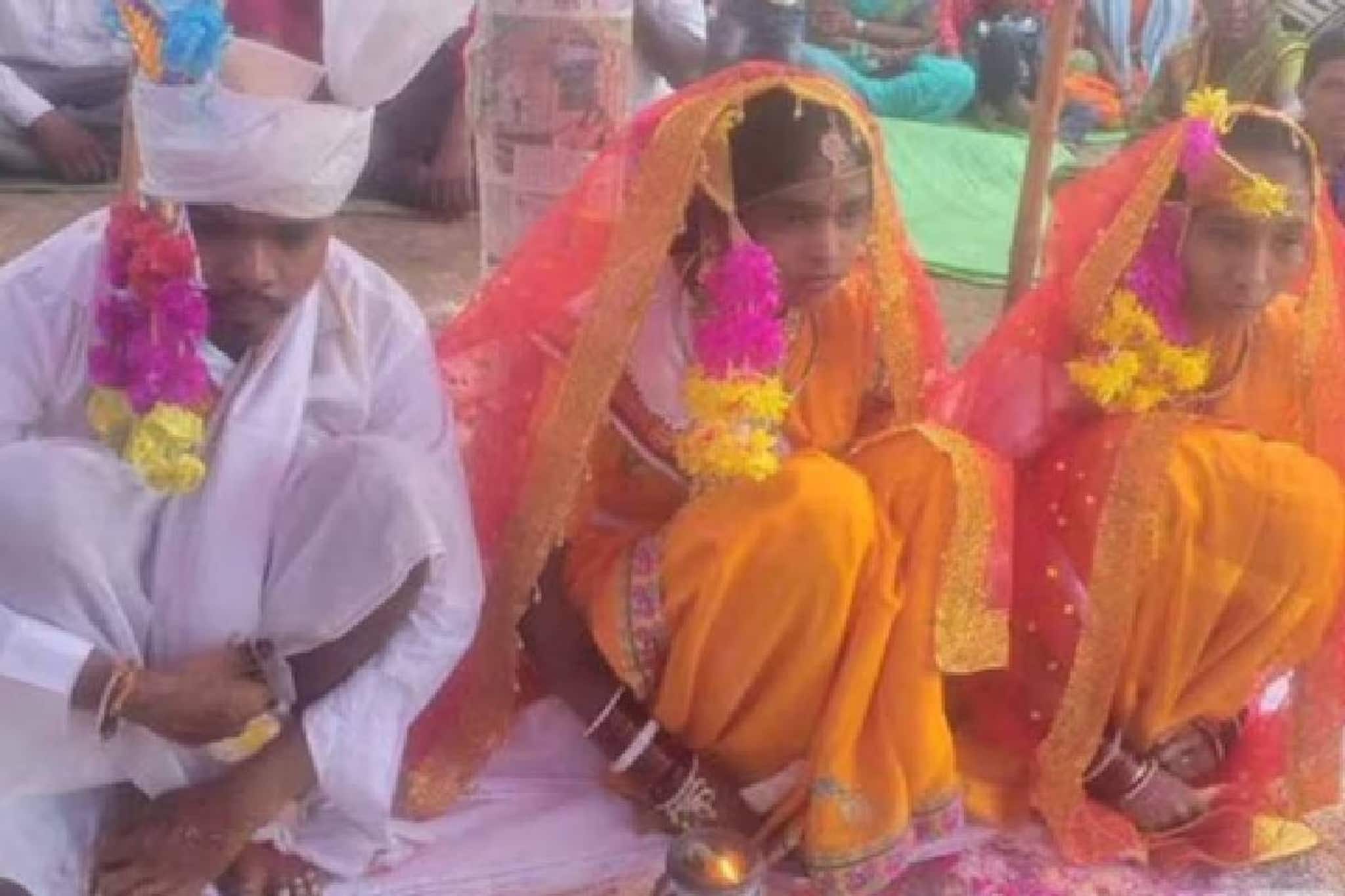 പ്രേമിച്ച രണ്ട് യുവതികളെയും ഒരേ മണ്ഡപത്തില്‍ വെച്ച് യുവാവ് വിവാഹം കഴിച്ചു