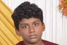 കുളിമുറിയിൽ കുളിക്കുന്നതിനിടെ വൈദ്യുതാഘാതമേറ്റ് 15-കാരൻ മരിച്ചു