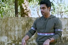 ടൊവിനോ ഇനി സിനിമയ്ക്ക് പുറത്തും പാമ്പ് പിടിക്കാനെത്തും