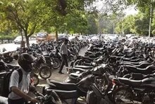 ഒരു അക്ഷരത്തെറ്റ്! ഹെല്‍മെറ്റ് ധരിക്കാത്തതിന് യുവാവിന് 10 ലക്ഷം രൂപ പിഴ!