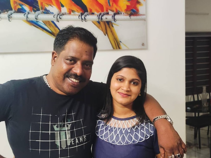 അങ്ങനെ പിരിയണമെങ്കിൽ, രണ്ടുപേരിൽ ഒരാൾ മരിക്കണം എന്ന് അച്ചായൻ.  പിരിക്കാൻ ആരെകൊണ്ടും സാധിക്കില്ല എന്നും അച്ചായൻ പറയുന്നു. താൻ രോഗബാധിതയായ അമ്മയെ പരിചരിക്കാൻ ആഗ്രഹമുള്ള വ്യക്തിയാണ് എന്നതിനാൽ, അത് മനസിലാക്കി മാത്രമാണ് ആതിര ജീവിതത്തിലേക്ക് കടന്നു വന്നത്. നാളെ കല്യാണം കഴിക്കാമോ എന്ന് ആതിര അച്ചായനോട് ചോദിച്ചപ്പോൾ പോലും, അവിടെ അമ്മയുമൊത്തുള്ള പ്ലാനിംഗ് തകൃതിയായി നടന്നിരുന്നു എന്ന് അച്ചായന്റെ അമ്മ തന്നെയാണ് പറഞ്ഞത്
