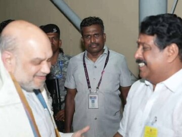 നൈനാര്‍ നാഗേന്ദ്രന്‍
