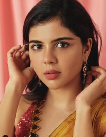 Kalyani Priyadarshan| 'സിൻഡ്രല്ല ഫ്രം കേരള' ; സാരിയിൽ അതീവ സുന്ദരിയായി കല്യാണി പ്രിയദർശൻ
