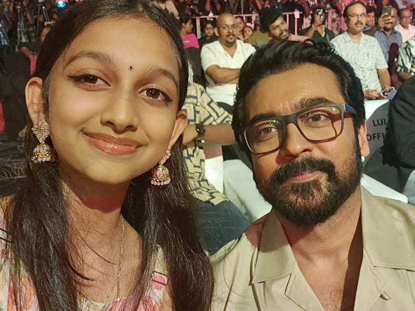 മലയാളി നടി അഞ്ജലി നായരുടെ മകളായ ആവണി, മലയാളത്തിൽ ഒരുപിടി ശ്രദ്ധേയ ചിത്രങ്ങളിൽ വേഷമിട്ടിട്ടുണ്ട്. അഞ്ജലി നായരുടെയും പ്രശസ്ത സെലിബ്രിറ്റി ഫോട്ടോഗ്രാഫർ അനീഷ് ഉപാസനയുടെയും മകളാണ് ആവണി. രുക്മിണി എന്നാണ് ഈ സിനിമയിൽ ആവണി അവതരിപ്പിക്കുന്ന കഥാപാത്രത്തിന്റെ പേര്