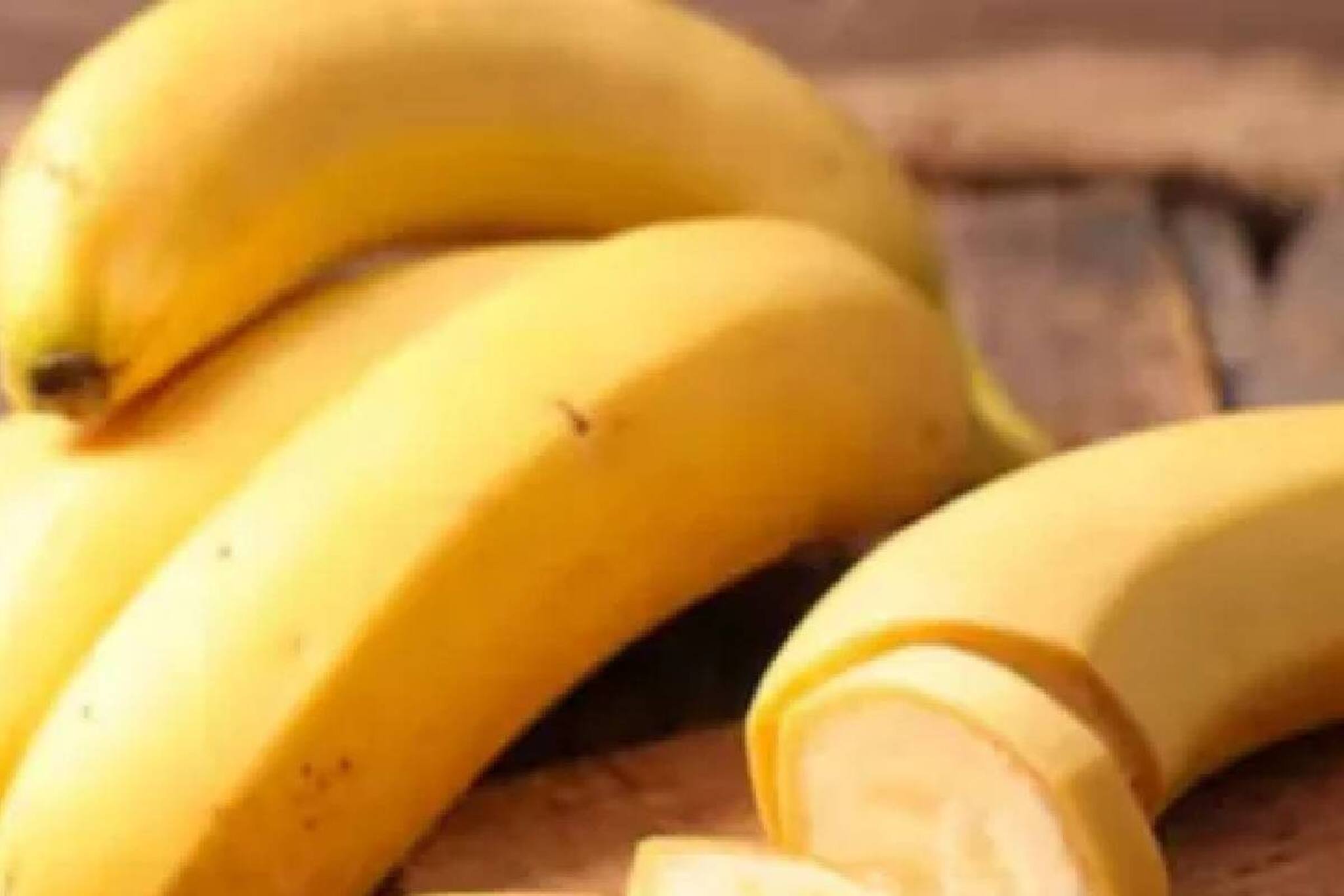 വെറും ഒരു പഴത്തിന് 500 രൂപ! ഭക്ഷണത്തിന് തീവിലയുള്ള വിമാനത്താവളം അറിയാം