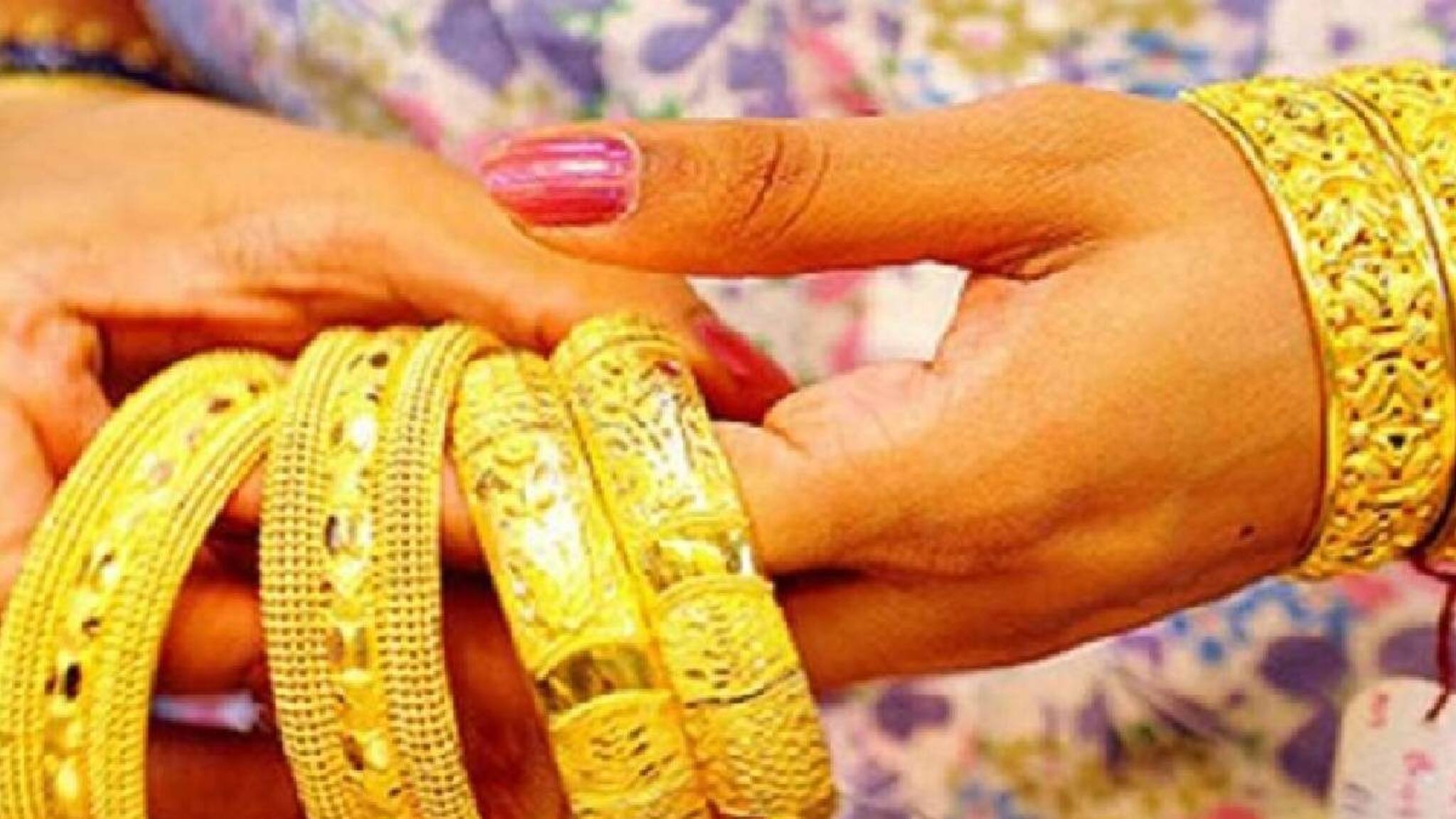 Gold Rate: റെക്കോർഡ് കുതിപ്പിൽ സംസ്ഥാനത്തെ സ്വർണവില; നിരക്ക് അറിയാം