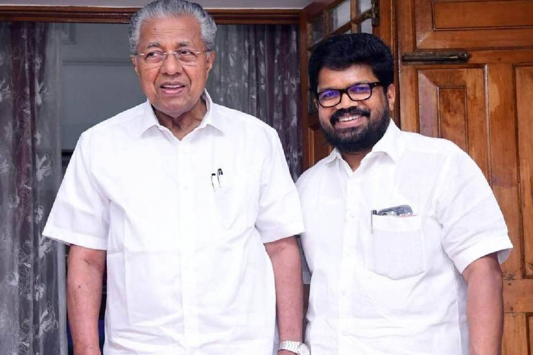 'സഹജീവികൾക്ക് വേണ്ടി സ്വയംകത്തിയെരിയുന്ന സൂര്യൻ'; പിണറായി വിജയനെ പുകഴ്ത്തി കെ.കെ രാ​ഗേഷ്