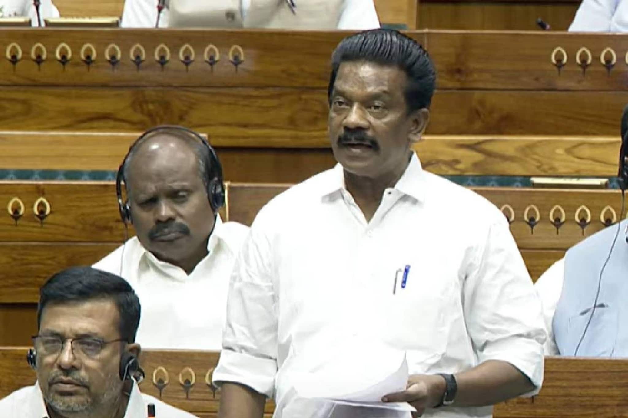 'വഖഫ് ബില്ലിന് പിന്നിൽ വിഭജനമുണ്ടാക്കാനുള്ള തന്ത്രം'; ജർമൻ കവിയുടെ വരികൾ ഉദ്ധരിച്ച് മലയാളത്തിൽ കെ രാധാകൃഷ്ണന്റെ പ്ര