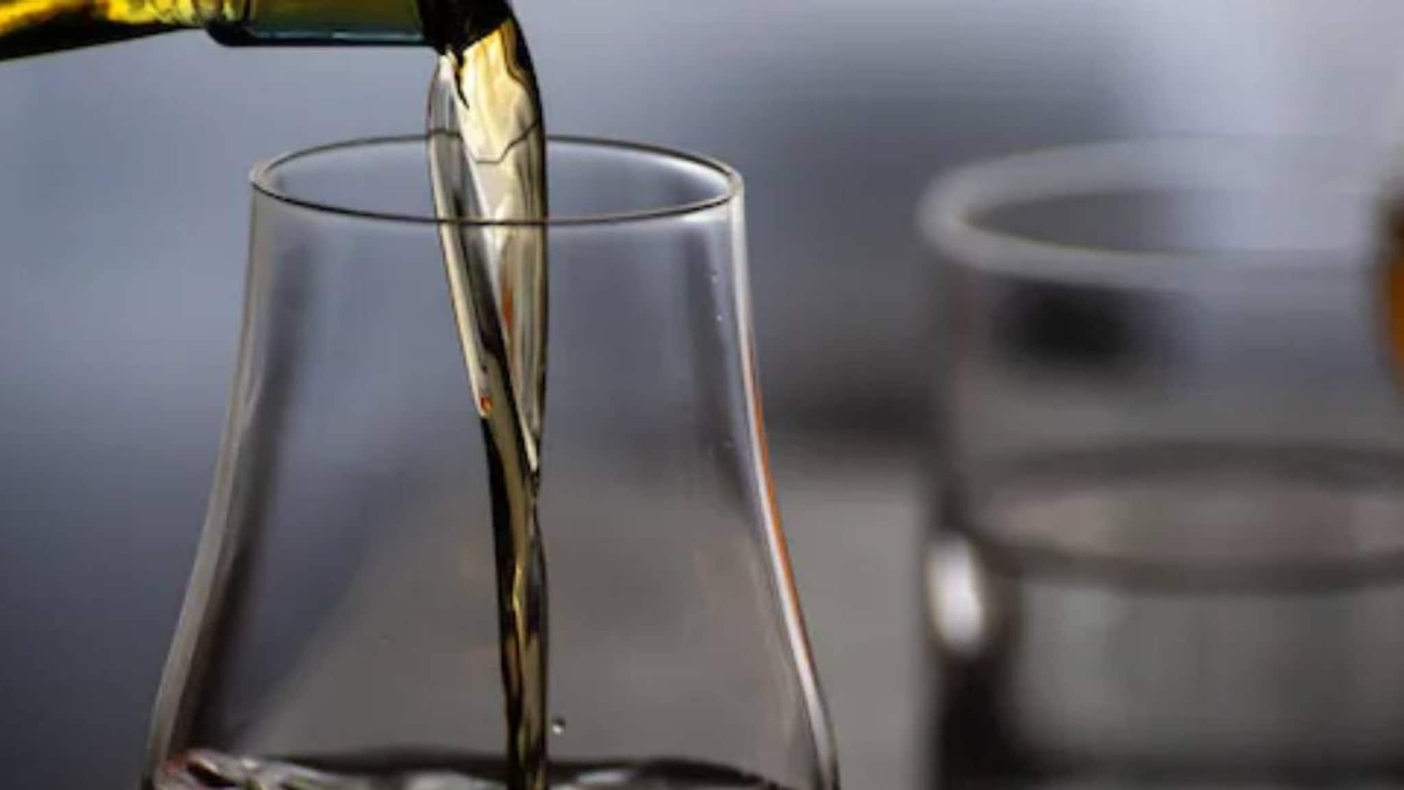 Liquor Policy: ബാറുകളിലെ ഡ്രൈ ഡേ ഇളവ് എങ്ങനെയൊക്കെ ബാധിക്കും? പുതിയ മദ്യനയം സമ്പൂർണ വിവരം