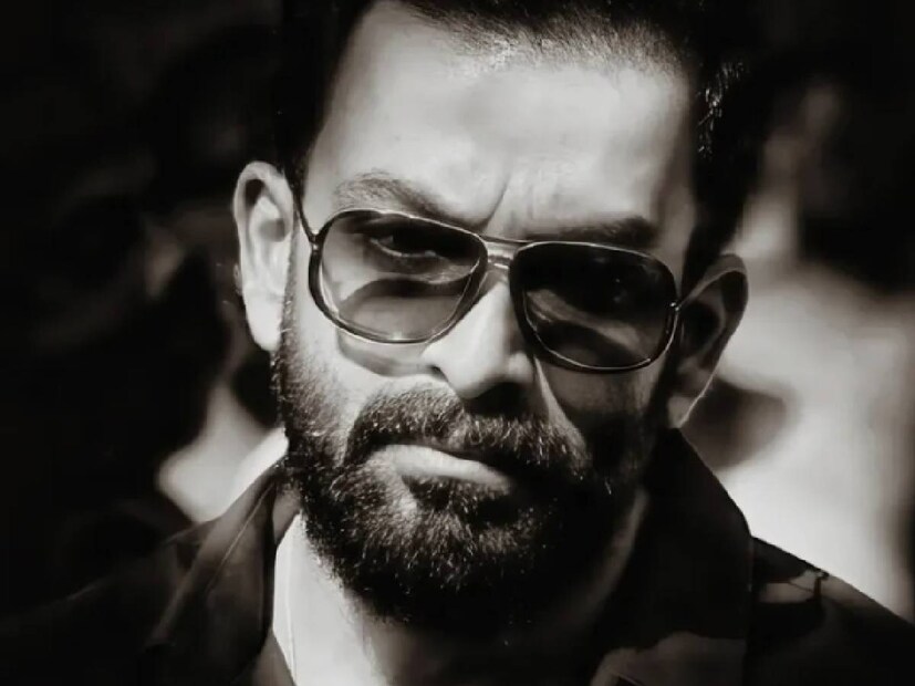 പക്ഷേ, ദമ്പതികളുടെ ആദ്യ അഭിമുഖങ്ങളിൽ ഒന്ന് പ്രക്ഷേപണം ചെയ്തതും, തെന്നിന്ത്യയിൽ ഇംഗ്ലീഷ് പറയാൻ അറിയാവുന്ന ഒരേയൊരു നടൻ പൃഥ്വിരാജ് എന്ന നിലയിൽ ട്രോളുകൾ ഇറങ്ങി. അക്കാലത്തെ പൃഥ്വിരാജിന്റെ ഇംഗ്ലീഷ് പ്രയോഗങ്ങൾക്കും കൂടി ചേർത്തു ട്രോളന്മാർ നൽകിയ വിളിപ്പേരാണ് 'രായപ്പൻ' എന്നത്. തുറന്നു സംസാരിക്കുന്ന പ്രകൃതക്കാരനായതിനാൽ, പൃഥ്വിരാജിന് പിന്നീട് പല കോണുകളിൽ നിന്നും ഈ പേര് പറഞ്ഞുകൊണ്ടുള്ള ആക്രമണങ്ങൾ ഉണ്ടായി. ഇതെല്ലാം കണ്ടുകൊണ്ടാണ് സുപ്രിയ മേനോൻ എന്ന ഭാര്യയും പൃഥ്വിയുടെ ഒപ്പം ജീവിതമാരംഭിച്ചത് ഒടുവിൽ അത് മാറാൻ ഇടയാക്കിയത് പൃഥ്വിരാജിന്റെ ആദ്യ സംവിധാന സംരംഭമാണ് (തുടർന്ന് വായിക്കുക)