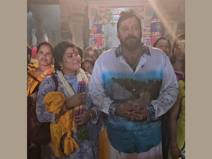ഗായിക അമൃത സുരേഷ്, ഡോക്ടർ എലിസബത്ത് ഉദയൻ എന്നിവർക്ക് ശേഷം ബാല വിവാഹം ചെയ്ത യുവതിയാണ് കോകില. അമൃതയുമായുള്ള ബന്ധം വിവാഹമോചനത്തിൽ കലാശിച്ചിരുന്നു. എലിസബത്തുമായുള്ള വിവാഹം രജിസ്റ്റർ ചെയ്യാത്തതിനാൽ, അവർ വേർപിരിഞ്ഞു താമസിക്കാൻ ആരംഭിക്കുകയായിരുന്നു. അമൃതയും എലിസബത്തും ബാലയ്‌ക്കെതിരെ നിരവധിവിഷയങ്ങളിൽ പരാതിയുയർത്തിയിരുന്നു. ഇതിൽ ഗാർഹിക പീഡനത്തിനും അനേകം സാഹചര്യങ്ങളിൽ പരാതി ഉയർന്നിരുന്നു 