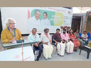 ശില്‍പ്പശാലയുടെ ഉദ്ഘാടനം നിർവഹിച്ചു സംസാരിക്കുന്ന അടൂർ ഗോപാലകൃഷ്ണൻ