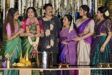 സ്ത്രീകളുടെ ലോകത്തിൽ സന്തോഷമായി കഴിയാൻ അനുഗ്രഹം നേടി ഭൂമിയിലേക്ക് വന്ന ഭാഗ്യവാൻ; കൃഷ്ണകുമാറിന്റെ കുറിപ്പ്
