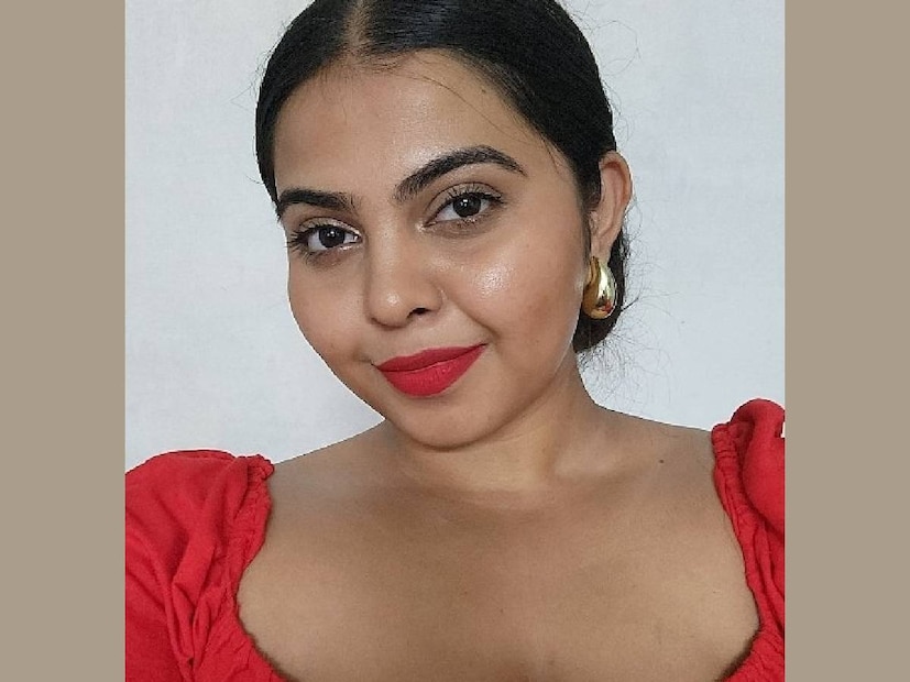 ഈ കാണുന്നതെല്ലാം തനിക്ക് സ്വപ്നതുല്യം എന്ന് ഭുവനേശ്വരി ദേവി പൊതുവാൾ. പ്രിയപ്പെട്ടവർ ഷെയർ ചെയ്യുന്ന റീൽസും സ്നേഹവും കാണുമ്പോൾ ഭുവനേശ്വരിക്ക് മനസ് നിറയുന്നു. പിന്തുണച്ചവർക്കും മാധ്യമങ്ങൾക്കും അകമഴിഞ്ഞ നന്ദി പ്രകാശിപ്പിക്കുന്നു ഭുവനേശ്വരി. ഈ സിനിമയുടെ ഭാഗമായതിൽ താൻ നന്ദിയുള്ളവളാണെന്ന് ഭുവനേശ്വരി ദേവി പൊതുവാൾ പറയുന്നു. 'ജീന' എന്നാണ് കഥാപാത്രത്തിന്റെ പേര്. ചെറുതെങ്കിലും, തന്റെ ഹൃദയത്തിൽ ഈ കഥാപാത്രം ഒരു പ്രത്യേക ഇടം നേടിയിരിക്കുന്നു എന്നവർ പറയുന്നു. ഈ യാത്രയുടെ ഭാഗമാകാൻ കഴിഞ്ഞതിലെ ചാരിതാർഥ്യം അവരുടെ വാക്കുകളിൽ നിറഞ്ഞു 