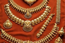 Kerala Gold Rate: ഉയരത്തിൽ കുതിച്ച് സ്വർണ്ണവില! ഇന്നത്തെ നിരക്ക്