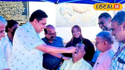 സ്പീക്കര് ഷംസീർ ഹാജിക്ക് വാക്സിൻ നല്കുന്നു സ്പീക്കര് ഷംസീർ ഹാജിക്ക് വാക്സിൻ നല്കുന്നു