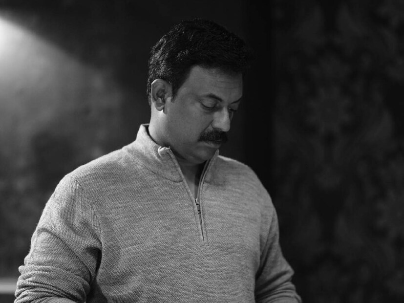 കലാഭവൻ മണി ചെയ്ത റോൾ ആദ്യം കുതിരവട്ടം പപ്പുവിനായിരുന്നു. 'ഗാനരംഗമായിരുന്നു ആദ്യം ചിത്രീകരിച്ചത്. സ്റ്റെപ്പ് കയറി ഇറങ്ങിയതും അച്ഛന് കിതപ്പ് അനുഭവപ്പെട്ടു തുടങ്ങി. സുഖമില്ലാത്തതിനാൽ തിരികെ റൂമിലേക്ക് പോയി. ആദ്യമായി ഒരു സിനിമ ചെയ്യുന്നില്ല എന്ന് പറഞ്ഞ് അദ്ദേഹം മടങ്ങിയത് ആ സിനിമയിൽ നിന്നുമായിരുന്നു. അതും അനാരോഗ്യം കണക്കിലെടുത്തു മാത്രം' ഡോക്‌ടറെ കാണാൻ പോകില്ല പോലുള്ള കടുംപിടുത്തങ്ങൾ അദ്ദേഹത്തിനുണ്ടായിരുന്നതായി ബിനു ഓർക്കുന്നു