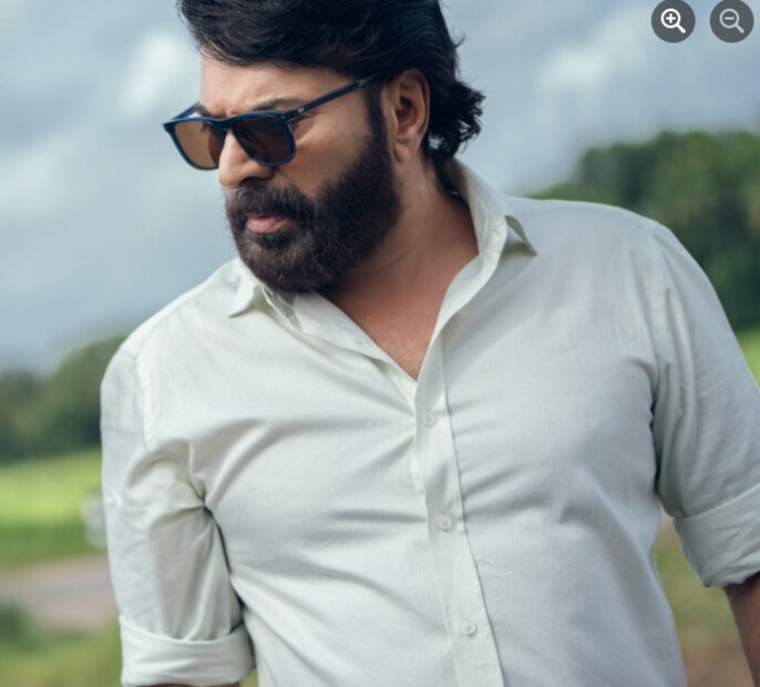  1. സമീകൃത ആഹാരം: സമീകൃത ഭക്ഷണത്തിലും പ്രോട്ടീനുകൾ, ആരോഗ്യകരമായ കൊഴുപ്പുകൾ, കോപ്ലക്സ് കാർബോഹൈഡ്രേറ്റുകൾ എന്നിവ ഭക്ഷണത്തിൽ ഉൾപ്പെടുത്തും. .2. ജലാംശം: ശരീരത്തിൽ ജലാംശം നിലനിർത്താൻ മമ്മൂട്ടി എപ്പോഴും ശ്രദ്ധിക്കുന്നു. ദിവസം മുഴുവൻ ധാരാളം വെള്ളം കുടിക്കുകയും പഴങ്ങളും പച്ചക്കറികളും പോലുള്ള ജലാംശം നൽകുന്ന സാധനങ്ങളും ഭക്ഷണത്തിൽ ഉൾപ്പെടുത്തും.
