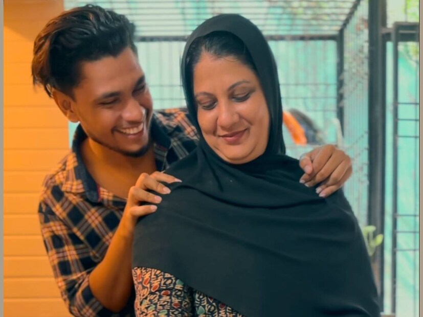 അടുത്തിടെ ഒരു വലിയ തിരിച്ചടിയിൽ നിന്നും കരകയറിയവരാണ് ഈ കുടുംബം. ഷെമിയും ഷെഫിയും കാത്തുകാത്തിരുന്ന അവരുടെ രണ്ടാമത്തെ കുഞ്ഞിന്റെ ജീവൻ രക്ഷിക്കാൻ കഴിയാതെ പോയി. പിറന്നത് മകൾ ആയിരുന്നു എന്ന് ഷെഫി വേദനയോടു കൂടി ഒരു ഇൻസ്റ്റഗ്രാം പോസ്റ്റിൽ വന്നു പറഞ്ഞിരുന്നു. എല്ലാവരും കുഞ്ഞിനായി ദുആ ചൊല്ലണം എന്ന് ഷെഫി അഭ്യർത്ഥിച്ചിരുന്നു. ശേഷം കുറച്ചേറെ ദിവസങ്ങൾ കഴിഞ്ഞ ശേഷം മാത്രമാണ് ഷെമിയുടെ മുഖം ഏവരും കണ്ടത്. നോമ്പുകാലം കൂടിയായിരുന്നു അപ്പോൾ. എന്നാൽ, അതും കൺടെന്റ് ആക്കി മാറ്റി എന്ന് ആക്ഷേപിച്ചവർ നിരവധിയാണ് (തുടർന്ന് വായിക്കുക) 