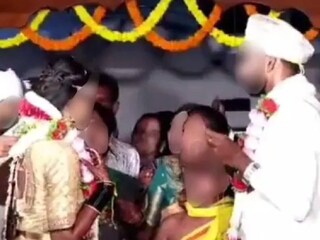 വിവാഹവേദിയിലെ ദൃശ്യം