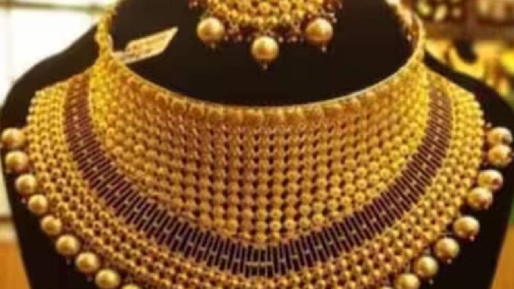 Gold Rate: സംസ്ഥാനത്തെ സ്വർണവിലയിൽ വൻ ഇടിവ്; നിരക്ക് അറിയാം