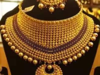 Gold Rate: സംസ്ഥാനത്തെ സ്വർണവിലയിൽ വൻ ഇടിവ്; നിരക്ക് അറിയാം