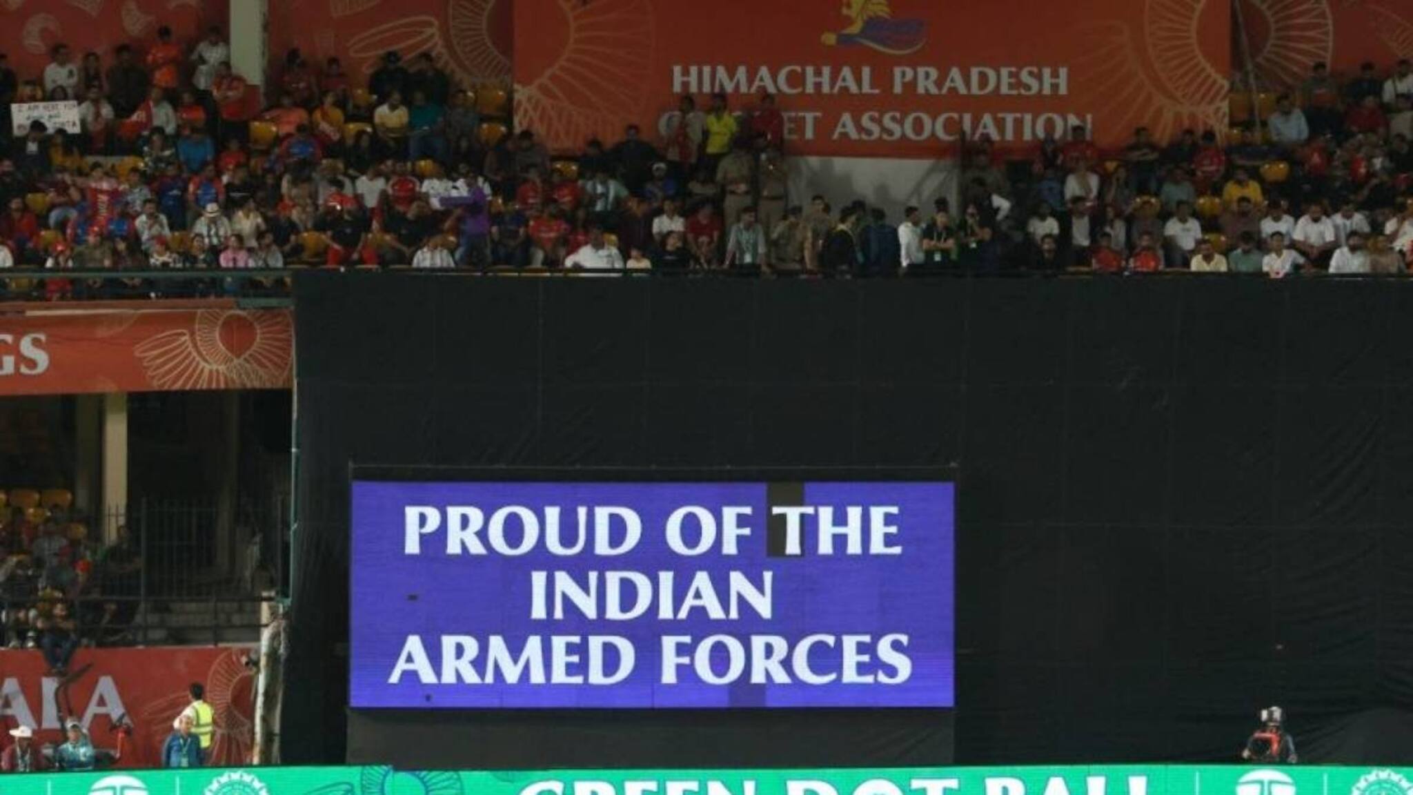 ഐപിഎൽ അനിശ്ചിതകാലത്തേക്ക് നിർ‌ത്തിവച്ചു; കളിക്കാരുടെ സുരക്ഷ പ്രധാനമെന്ന് ബിസിസിഐ