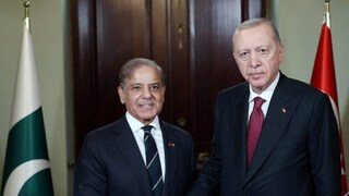 പാക് പ്രധാനമന്ത്രി  ഷെഹ്ബാസ് ഷെരീഫും തുർക്കി പ്രസിഡന്റ് എർദോഗനും (Reuters Image)