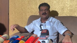 പി വി അൻവര്‍ വാർത്താസമ്മേളനത്തിനിടെ