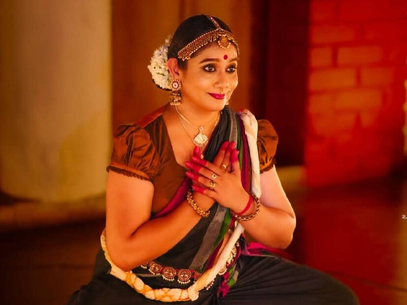 എന്നാൽ അതിലും വലിയ ഒരു അനുഗ്രഹമായി ഒന്നുണ്ടായി. വൈശാഖ നടനം കഴിഞ്ഞ അന്ന് അവതരണം കഴിഞ്ഞു വീട്ടിലെത്തിയ എന്നെ ഗോശാലയിലെ വിഷ്ണുജി വിളിച്ചു പറഞ്ഞത് “നിങ്ങൾ പോയി കുറച്ച് കഴിഞ്ഞപ്പോൾ ഗോശാലയിൽ ഒരു പൈകിടാവ് പിറന്നു. അവൾ പിറന്ന ഉടനെ ചെറിയ ഒരു മഴയും പെയ്തു. അപ്പൊ പിന്നെ ഒന്നും നോക്കിയില്ല അവൾക്ക് 'രചന എന്നു തന്നെ പേരിട്ടു!