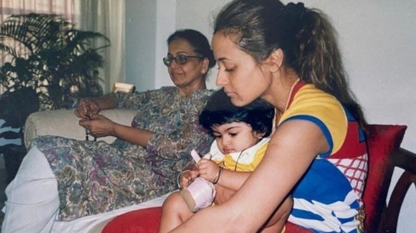  21 വയസ്സിൽ 'മിസ് ഇന്ത്യ' പട്ടം നേടിയ ഈ നടി സിനിമയിൽ മിന്നിത്തിളങ്ങി നിൽക്കുകയായിരുന്നു. ഇതിനിടെ ഒരു സൂപ്പർതാരത്തെ പ്രണയിച്ച് വിവാഹം കഴിച്ചു. എന്നാൽ അതിനുശേഷം അവർ അഭിനയിച്ചില്ല. അവർ തന്റെ താര പദവി ഉപേക്ഷിച്ച് കുടുംബസ്ഥയായി. പിന്നീട് സിനിമകളിൽ നിന്ന് വിട്ടുനിന്നു. ഇത്രയും വലിയ ഒരു തീരുമാനം എടുക്കാനുള്ള യഥാർത്ഥ കാരണം എന്താണ്? അത് പ്രണയമായിരുന്നോ? വ്യക്തിപരമായ ഇഷ്ടമാണോ? ആ താരം ആരാണെന്ന് നോക്കാം