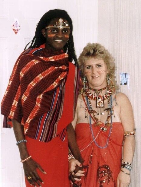 uk woman, uk woman left husband kids, Kenyan tribesmen, Kenyan ,Kenya, tribesmen ,holiday fling 30 years on she regrets it, holiday romance regret, British woman Kenya, tribal man love story, Cheryl Thomasgood, Masai tribe relationship, holiday love mistake, Bamburi Beach Hotel, cross-cultural marriage, viral news, ഭർത്താവിനെയും കുഞ്ഞിനെയും ഉപേക്ഷിച്ച്,കെനിയക്കാരനെ വിവാഹം, 30 വർഷത്തിനു ശേഷം സ്ത്രീയുടെ ഖേദം,സ്ത്രീയുടെ ഖേദം, കെനിയ , കെനിയക്കാരൻ, ഡാനിയേൽ , ചെറിൽ , പ്രണയം, ഭർത്താവ് , കുഞ്ഞ് , മൊംബാസ, ബംബുരി ബീച്ച് , വൈറൽ ന്യൂസ് , ടൂർ 
