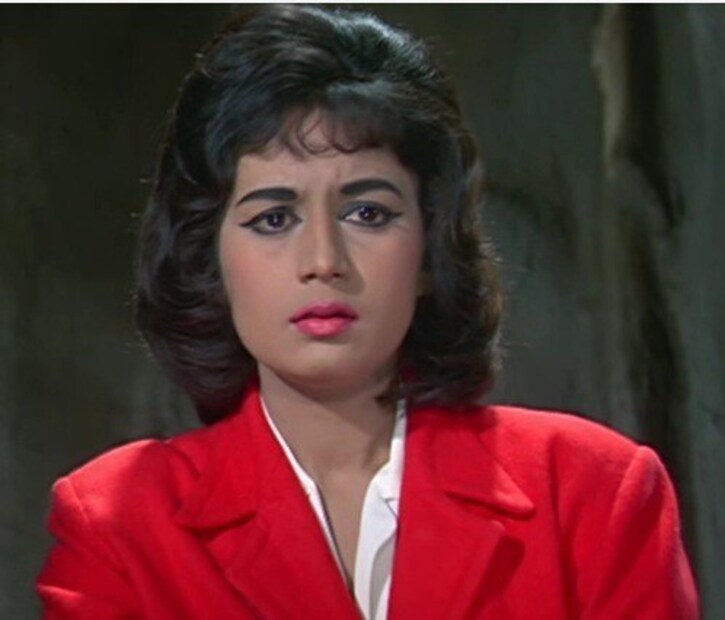 actress Nanda, who Lived Like A Widow,For 30 years Without getting married, actress who Lived Like A Widow, Without getting married, actress Nanda love life ,actress Nanda partner, actress Nanda viral ,actress Nanda lifestory, Nanda, Bollywood actress, Nanda biography, Nanda films, Nanda personal life, Nanda career, Nanda and Manmohan Desai, Nanda legacynanda, manmohan desai, nanda manmohan desai lovestory, nanda death, manmohan desai filmmaker death nanda,Actress, Actresses Life, Bollywood Cinema, Cinema, Bollywood Actress, Actress, Actress Nanda, Cinema, Bollywood Cinema, Bollywood, Marriage, Engagement, Future Husband, Widow, Nanda actress, Bollywood actress, Nanda personal life,Manmohan Desai,നന്ദ , ബോളിവുഡ് നടി നന്ദ ,നടി നന്ദ വൈറൽ ,നടി നന്ദ ജീവിതകഥ ,നടി നന്ദ പങ്കാളി , അഞ്ചാം വയസ്സിൽ,അരങ്ങേറ്റം,പ്രതിശ്രുത വരന്റെ അപ്രതീക്ഷിത മരണം,വിവാഹം കഴിക്കാതെ 30 വർഷം,വിധവയെ പോലെ ജീവിച്ച പ്രശസ്ത നടി,മൻമോഹൻ ദേശായി, മൻമോഹൻ ദേശായി മരണം ,മൻമോഹൻ ദേശായി അപ്രതീക്ഷിത മരണം,നന്ദ സിനിമകൾ ,നന്ദ ഫോട്ടോസ് ,നന്ദ ബോളിവുഡ് 
