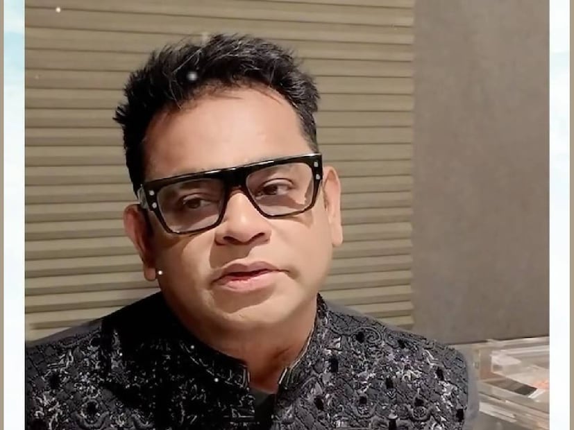 റഹ്മാന്റെ ഏറ്റുപറയൽ രാത്രിയിലെ ലഘുഭക്ഷണത്തെക്കുറിച്ചുള്ള പൊതുചർച്ചകൾക്ക് വീണ്ടും തിരികൊളുത്തി; പ്രത്യേകിച്ച് അതോടൊപ്പമുള്ള ആരോഗ്യപ്രശ്നങ്ങളെക്കുറിച്ചും. ഉറക്കത്തിന് തൊട്ടുമുമ്പ് കനത്ത ഭക്ഷണം കഴിക്കുന്നത് ശരീരത്തിന്റെ സിർക്കാഡിയൻ താളത്തെ തടസ്സപ്പെടുത്തുമെന്ന് പോഷകാഹാര വിദഗ്ധർ മുന്നറിയിപ്പ് നൽകുന്നു. വിശ്രമവേളകളിൽ ആമാശയത്തിന് ഭാരം കൂടുമ്പോൾ, ദഹനം മന്ദഗതിയിലാകുന്നു, ഇത് ശരീരഭാരം വർദ്ധിപ്പിക്കുന്നതിനും, ഉറക്കം അസ്വസ്ഥമാകുന്നതിനും, പ്രമേഹം പോലുള്ള പ്രശ്നങ്ങൾക്കും കാരണമാകും