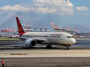 എയര്‍ ഇന്ത്യയുടെ 787-8 ബോയിങ് വിമാനം