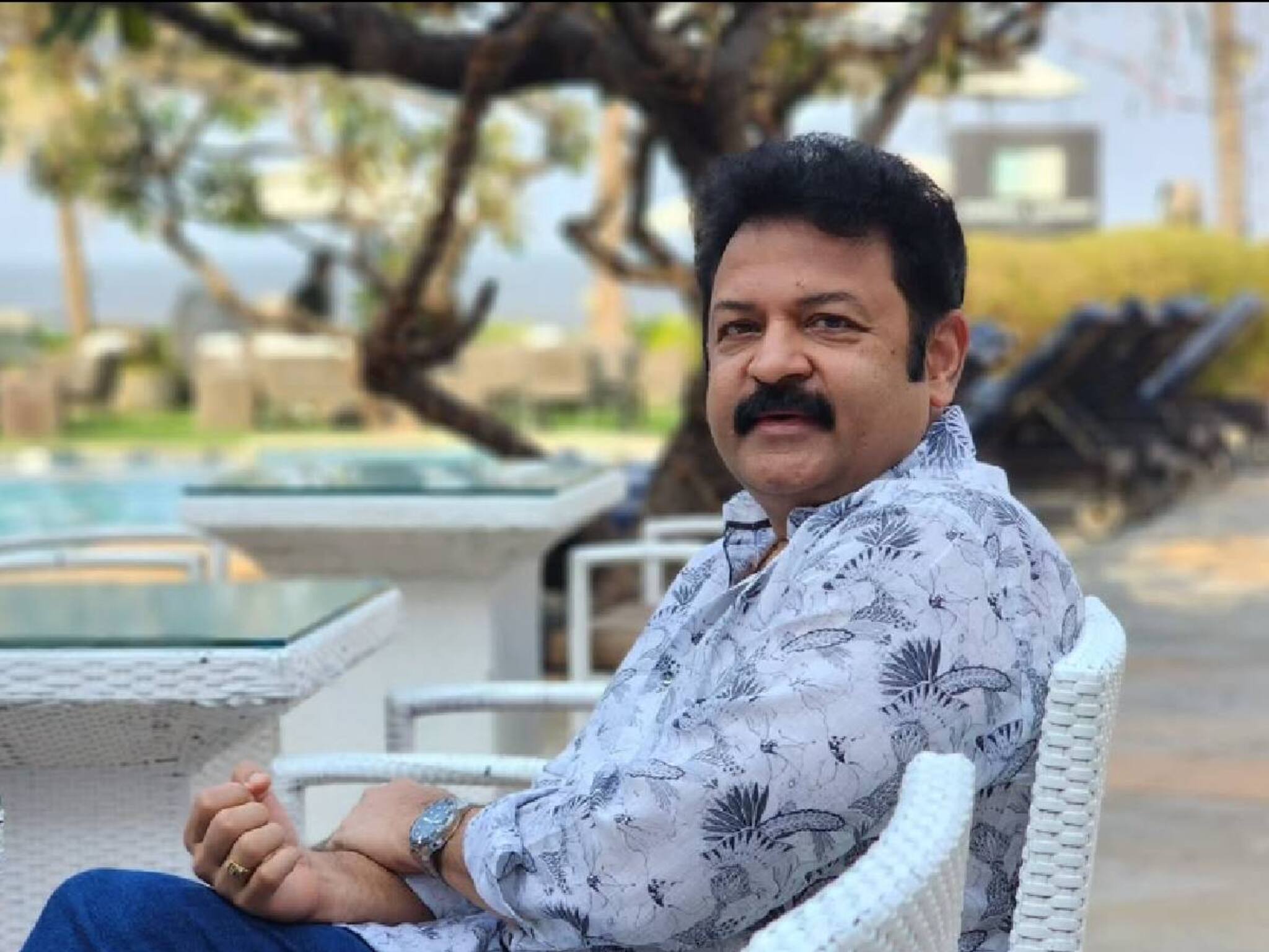 നടനും BJP നേതാവുമായ ജി കൃഷ്ണകുമാറിനെതിരെ തട്ടിക്കൊണ്ടുപോകലിന് കേസ്