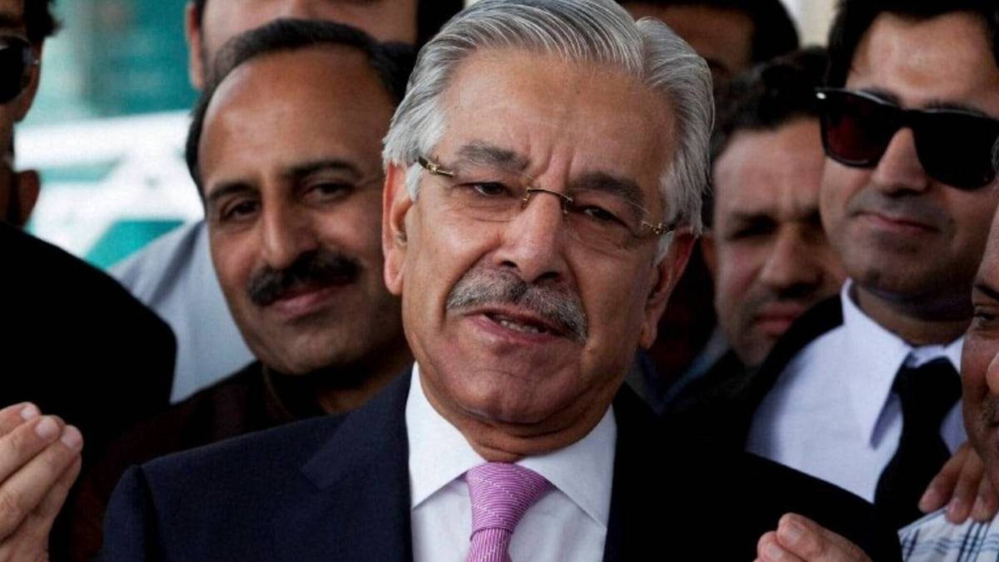 'ഇന്ത്യക്ക് തിരിച്ചടിയായി IPL ഫ്ലഡ് ലൈറ്റുകൾ ഹാക്ക് ചെയ്തു; അണക്കെട്ടിലേക്ക് വെള്ളം ഒഴുക്കിവിട്ടു'; പാക് പ്രതിരോധ മന്ത്രിയുടെ അവകാശവാദം