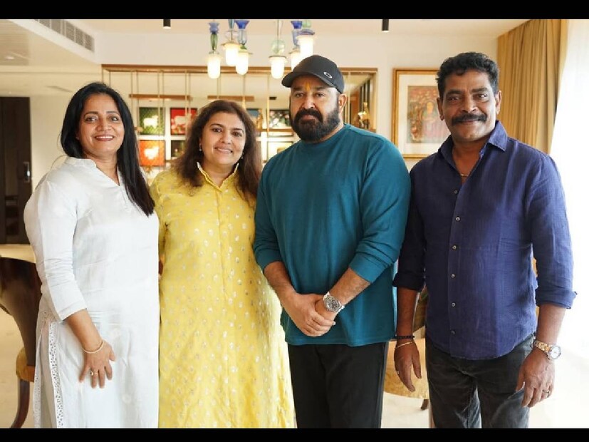 ഇന്ന് മോഹൻലാലിനും സുചിത്രയ്‌ക്കും നിർമാതാവും സന്തത സഹചാരിയുമായ ആന്റണി പെരുമ്പാവൂരും കുടുംബവും നിഴൽ പോലെ ഒപ്പമുണ്ട്. അഞ്ചു ദേശീയ പുരസ്കാരങ്ങൾ സ്വന്തമാക്കിയ മോഹൻലാൽ, ഇരുവർ, കിരീടം, വാനപ്രസ്ഥം, താഴ്വാരം, ദേവാസുരം, പുലിമുരുകൻ, ദൃശ്യം പോലുള്ള സിനിമകളിൽ അദ്ദേഹത്തിന്റെ അഭിനയപാടവം കാലാതീതമാക്കി മാറ്റി. 'മഞ്ഞിൽ വിരിഞ്ഞ പൂക്കൾ' സിനിമയിൽ കാണുമ്പോൾ സുചിത്ര മോഹൻലാലിനെ വെറുത്തിരുന്നു എന്ന് പറഞ്ഞിട്ടുണ്ട്. ആ വെറുപ്പിന് കാരണം അദ്ദേഹത്തിന്റെ വില്ലൻ വേഷമായിരുന്നു എന്ന് സുചിത്ര എടുത്ത് പറഞ്ഞിരുന്നു. അത്രയും സ്വാഭാവികമായി ആ വേഷം ചെയ്യാൻ കഴിഞ്ഞതിനാലാണ് അത്രയും വെറുപ്പ് ആ കഥാപാത്രത്തോട് തോന്നിയതത്രേ